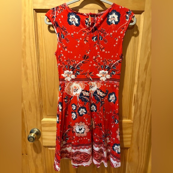 New York & Company red floral dress women’s size small - Picture 2 of 10